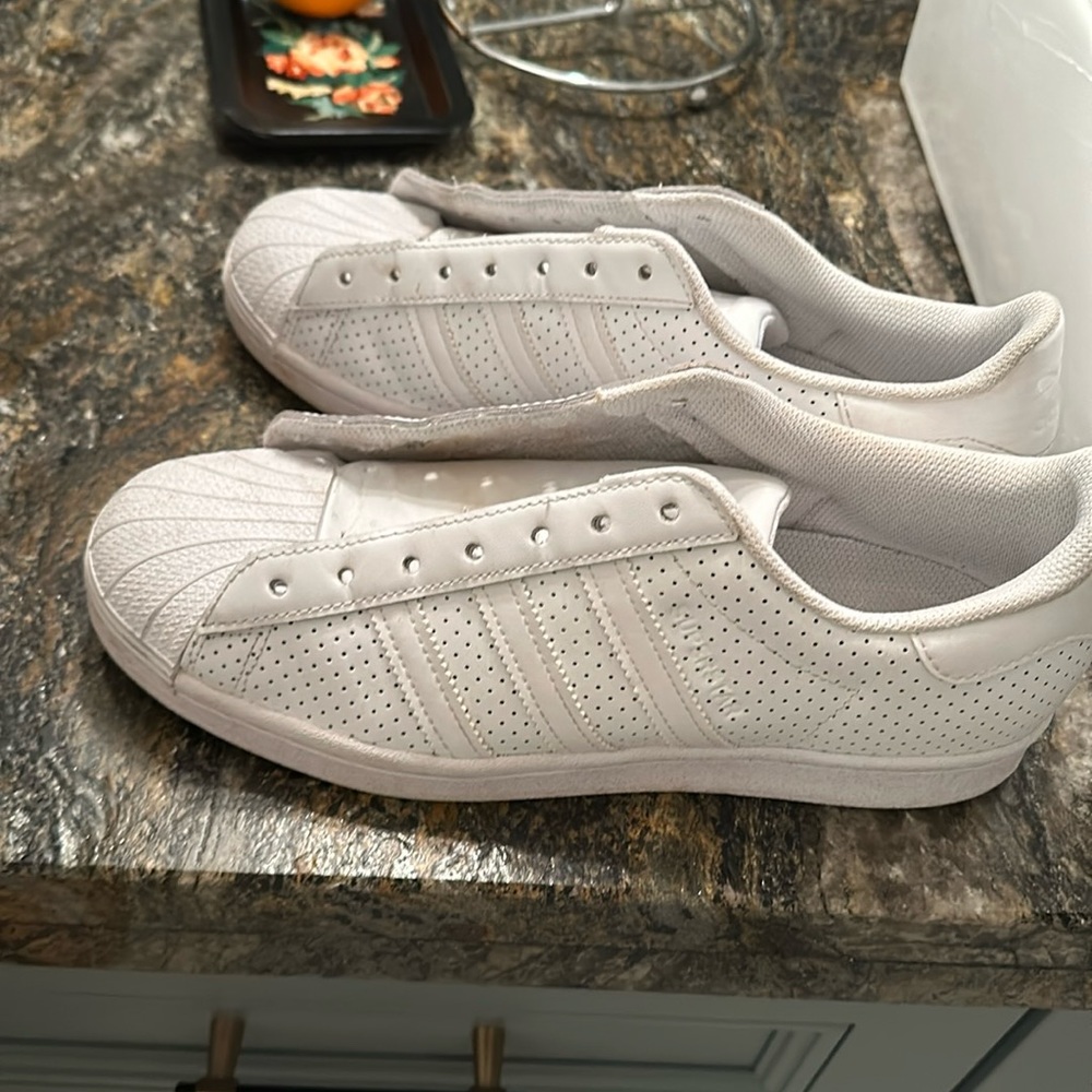 Adidas women’s original Superstar Sneakers